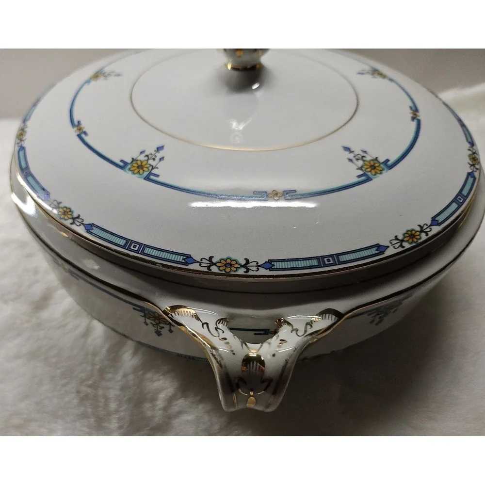 Gold Trimmed Alfred Meakin England Casserole With‎ Lid Fairhaven pattern Vintage